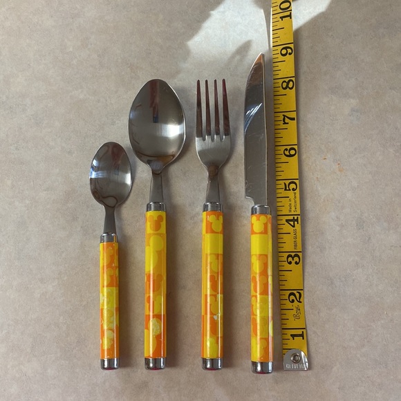 Versatile Mickey utensil set - Picture 6 of 6